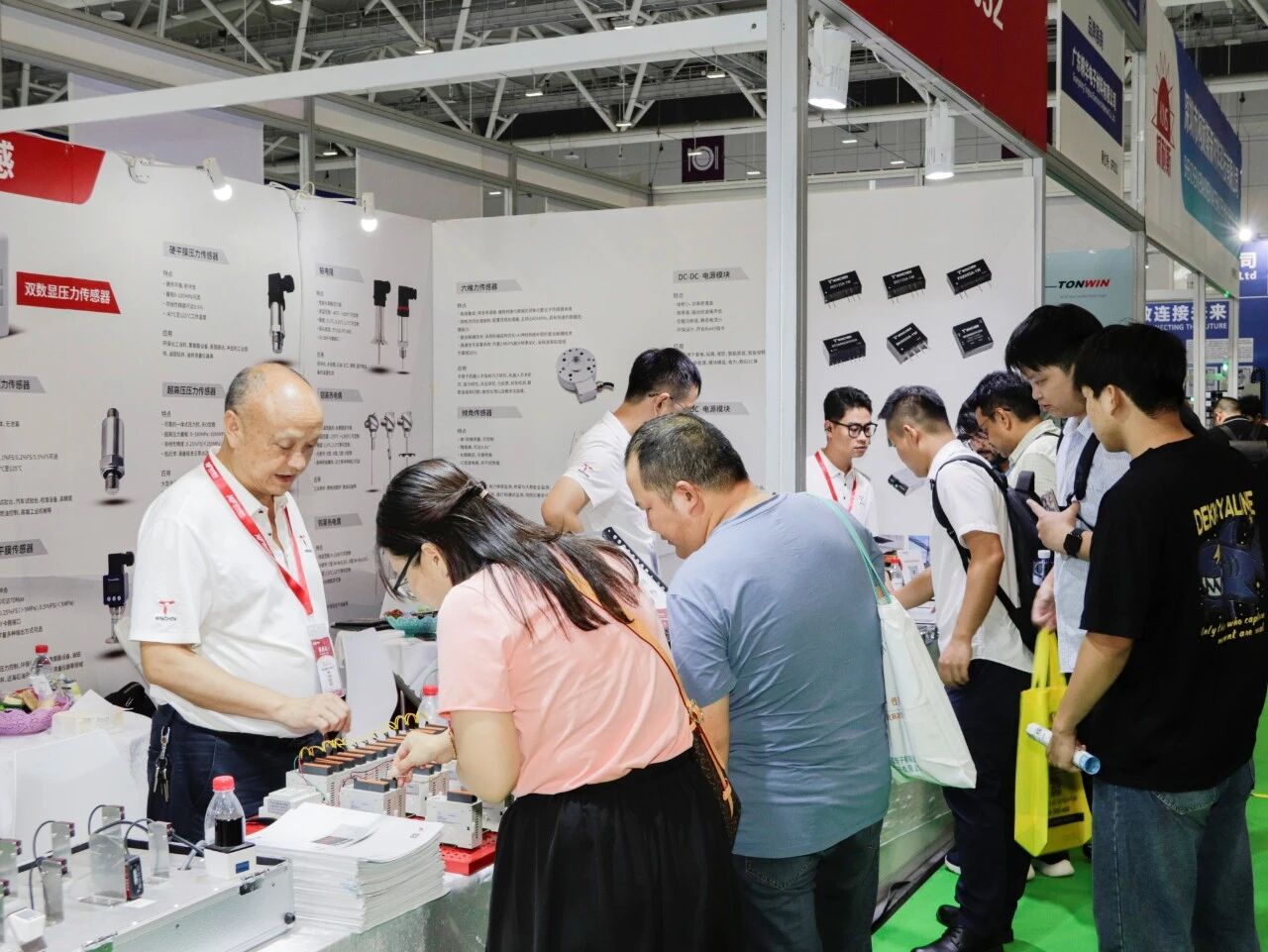 威勤團隊參加2025工業自動化展
